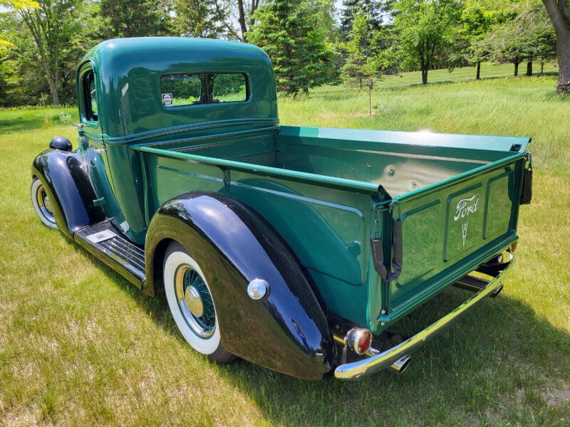 1937 Ford Model 81C 1/2 Ton